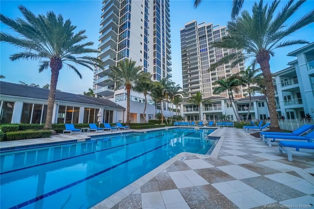 104 Water Club N , Unit 18, North Palm Beach, FL 33408 Photo