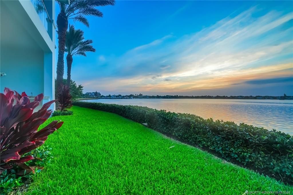 104 Water Club N , Unit 18, North Palm Beach, FL 33408 Photo