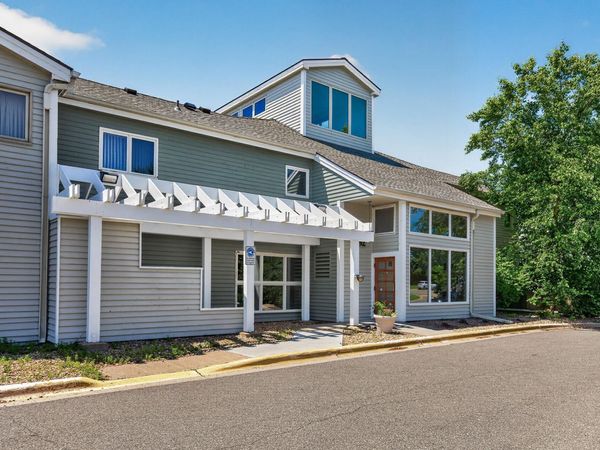1392 Carling Drive, Unit 103, Saint Paul, MN 55108