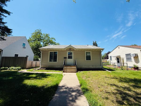 1299 Matilda Street , Saint Paul, MN 55117