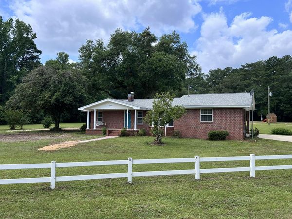 5246 Old River Road, Baker, FL 32531