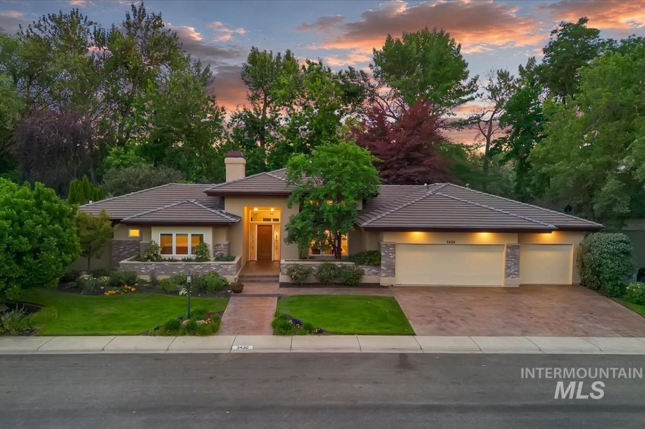 3430 N Plantation River Dr, Garden City, ID 83703 Main Photo