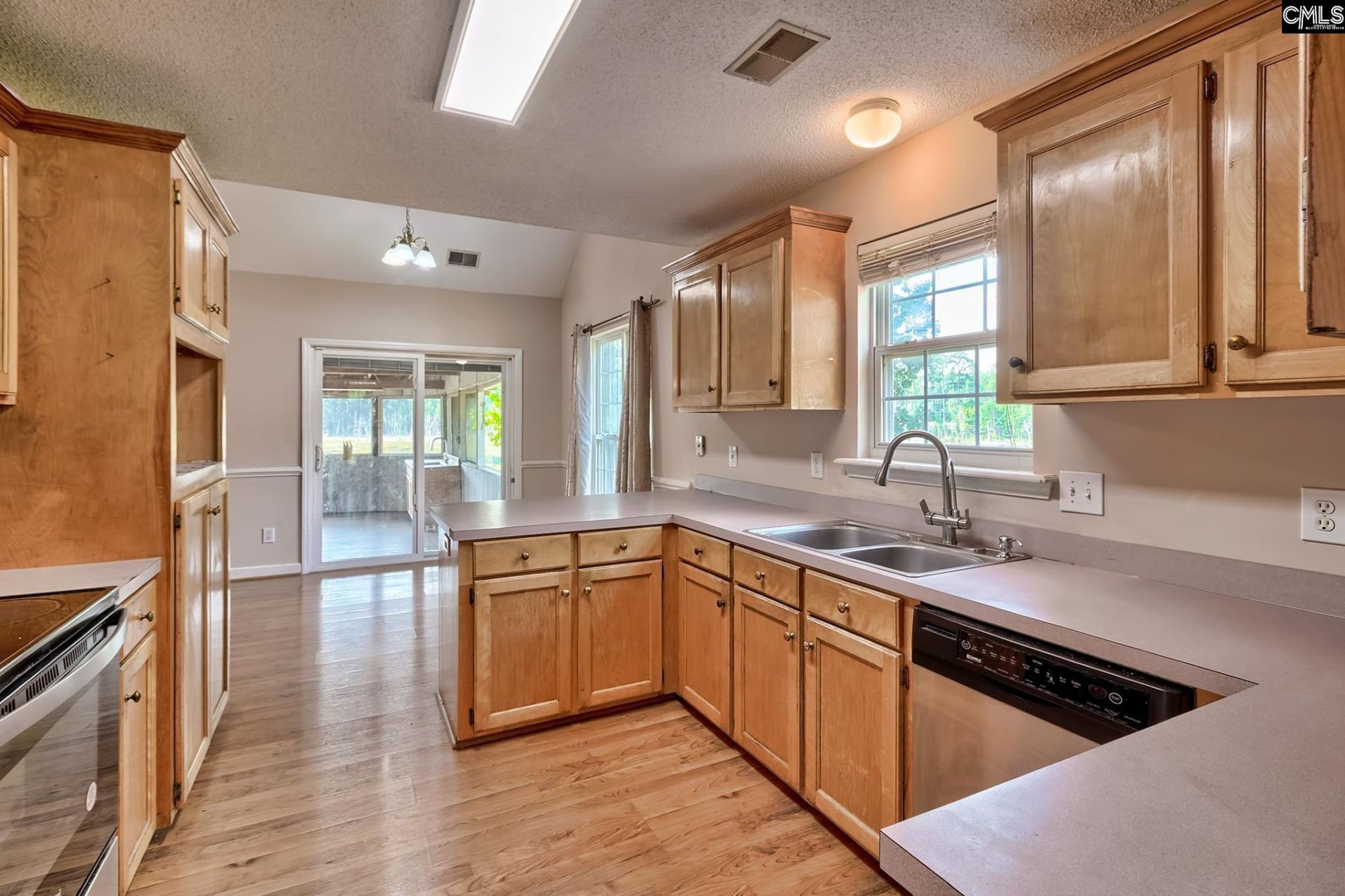 1213 Parliament Lake Drive Photo 11
