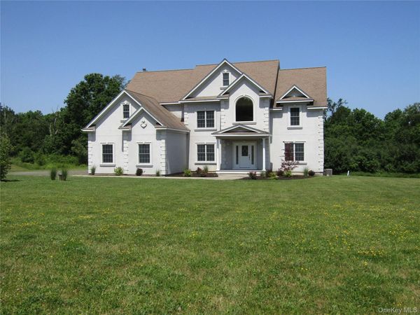 6 Dorian Way , Campbell Hall, NY 10916
