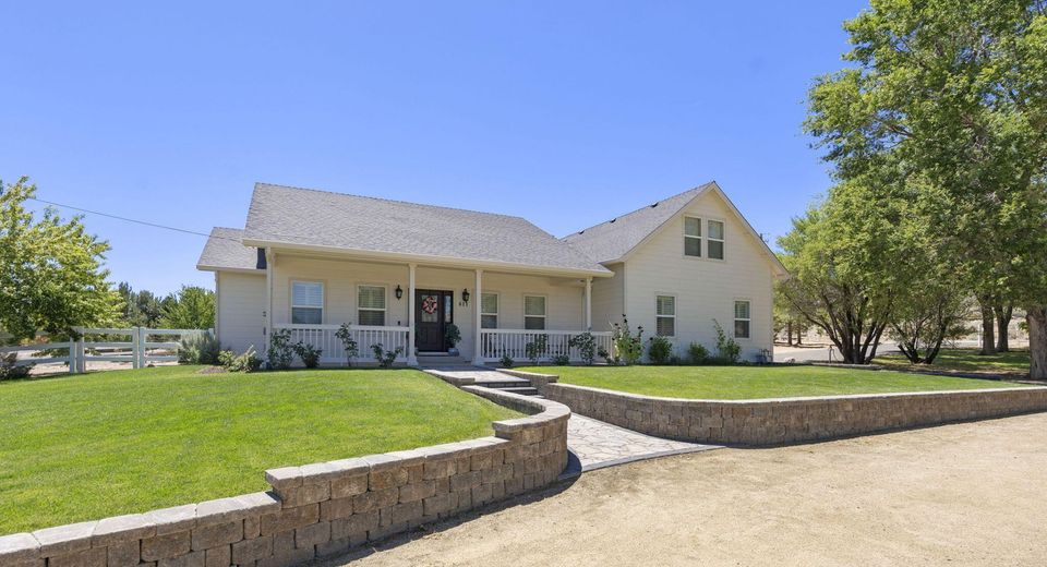 611 Rabe Way, Carson City, NV 89701 Photo