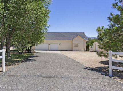 611 Rabe Way, Carson City, NV 89701 Photo