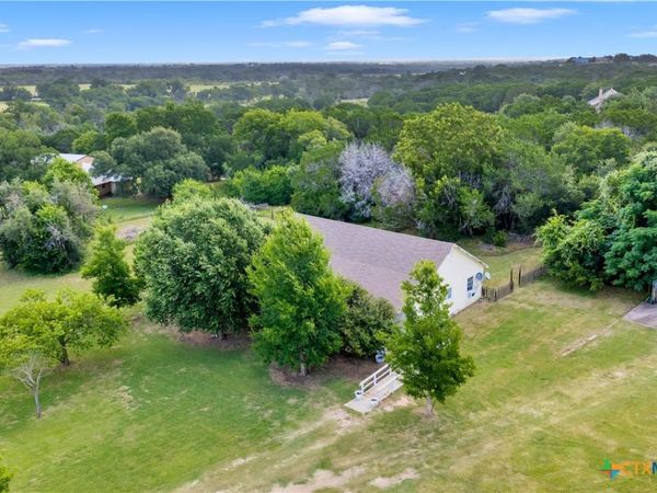 351 County Road 326 , Bertram, TX 78605