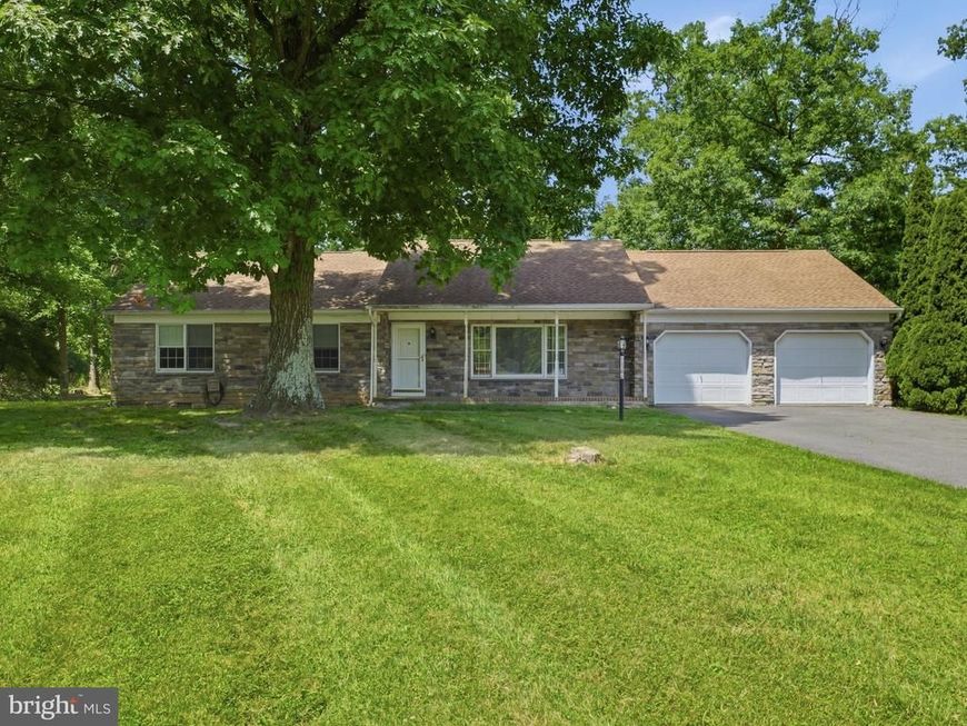 11302 Crofton Circle , Waynesboro, PA 17268 Main Photo