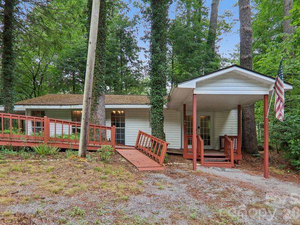61 Bo Diddly Lane, Cedar Mountain, NC 28718