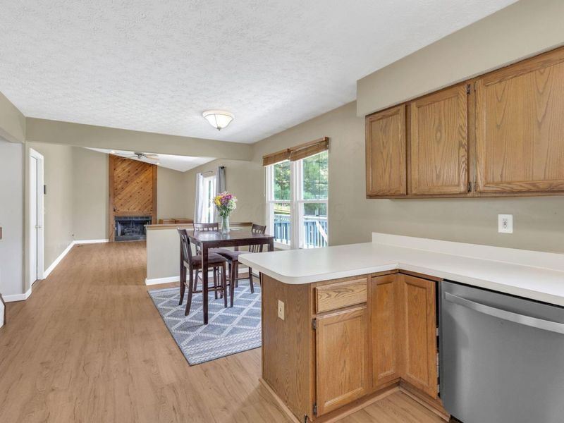 493 Meadows Boulevard, Pickerington, OH 43147 Photo 10