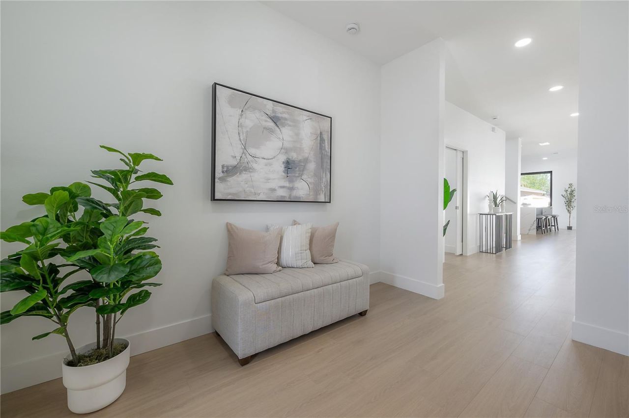 2721 17th Avenue N, Saint Petersburg, FL 33713 Photo