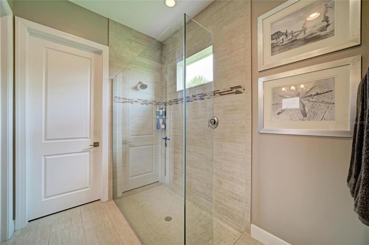 10121 Marbella Drive , Bradenton, FL 34211 Photo