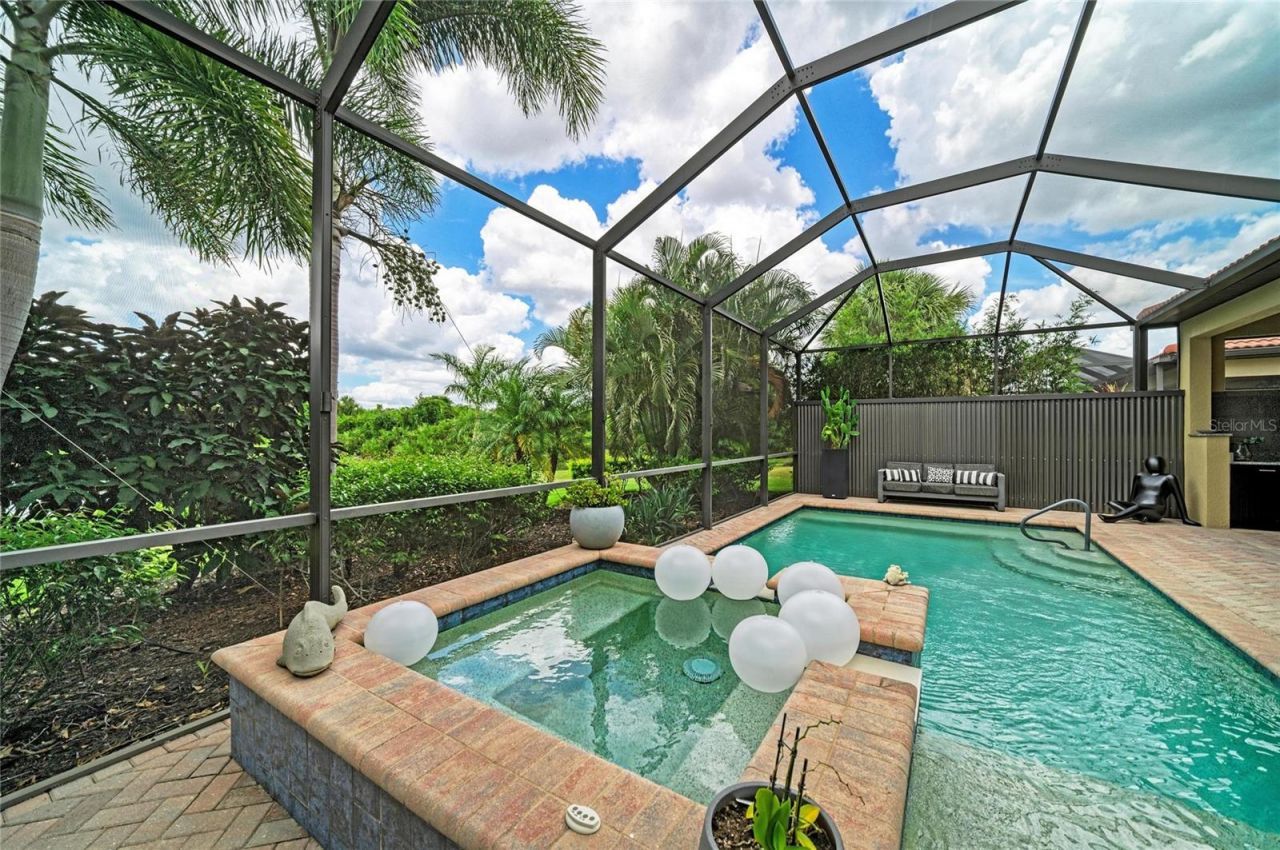 10121 Marbella Drive , Bradenton, FL 34211 Photo
