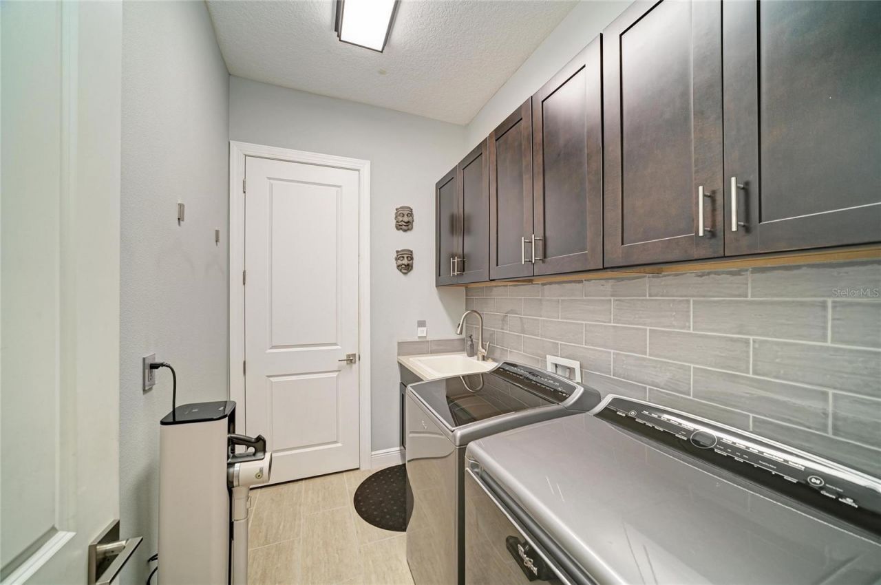 10121 Marbella Drive , Bradenton, FL 34211 Photo