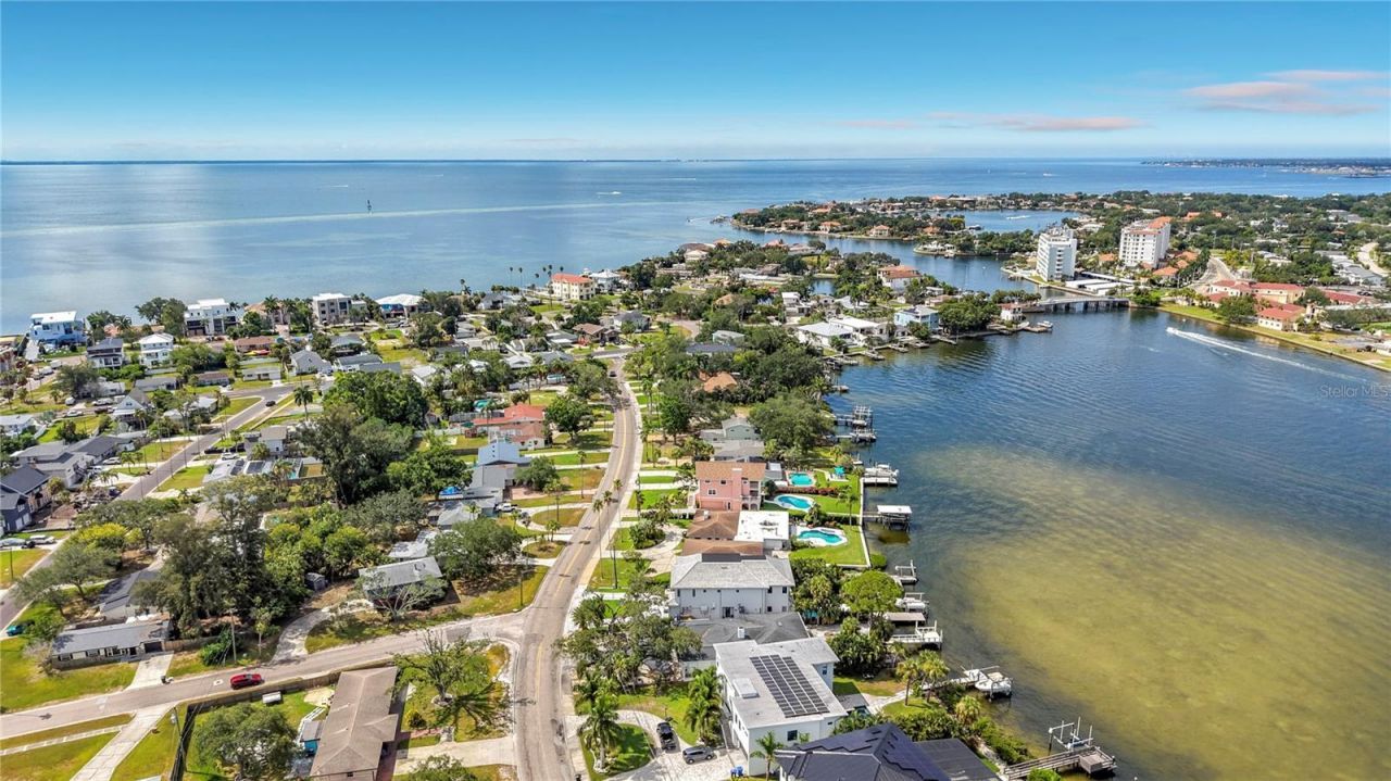 3800 Shore Acres Boulevard Ne, Saint Petersburg, FL 33703 Photo