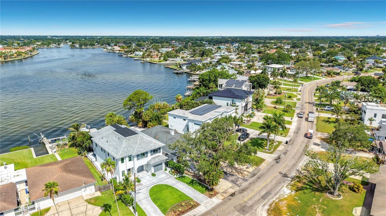 3800 Shore Acres Boulevard Ne, Saint Petersburg, FL 33703 Photo
