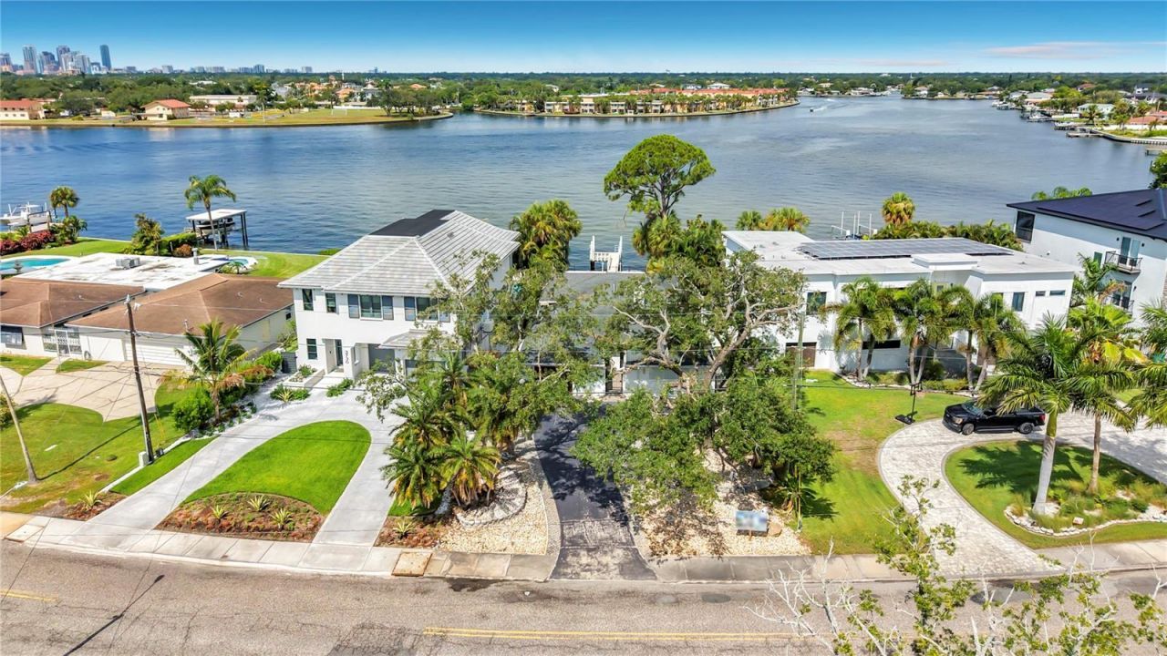 3800 Shore Acres Boulevard Ne, Saint Petersburg, FL 33703 Photo