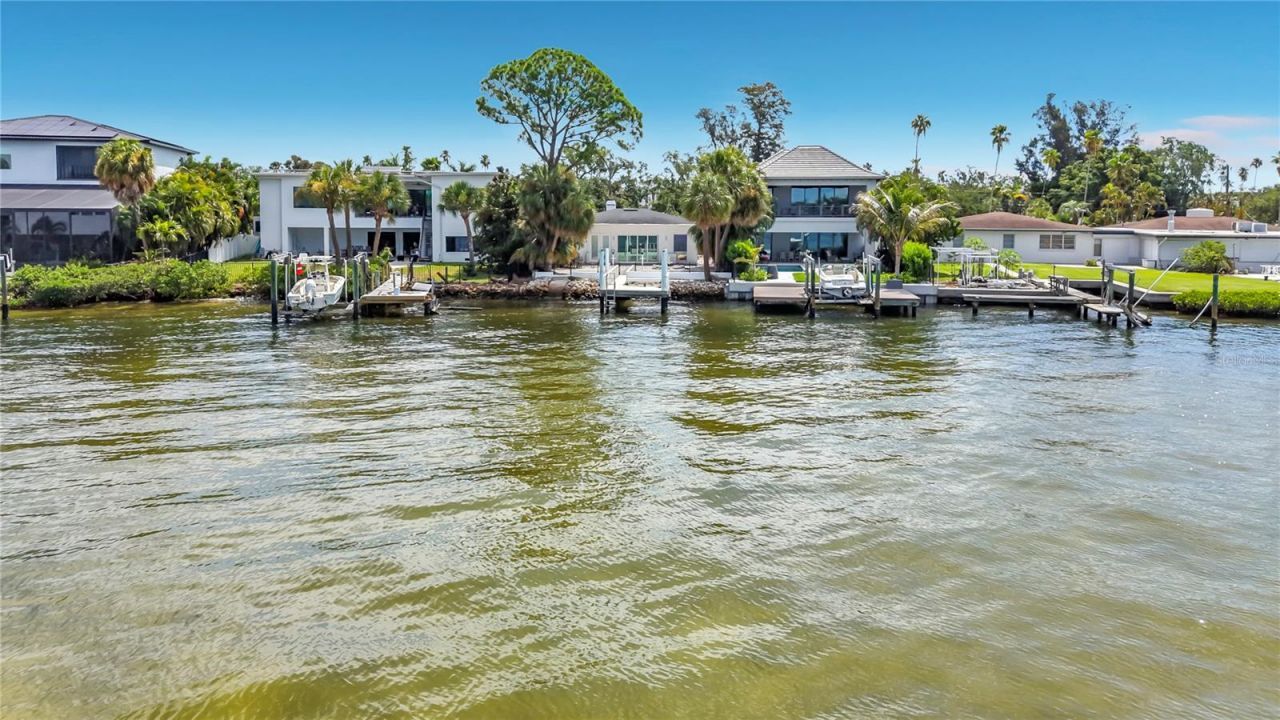 3800 Shore Acres Boulevard Ne, Saint Petersburg, FL 33703 Photo
