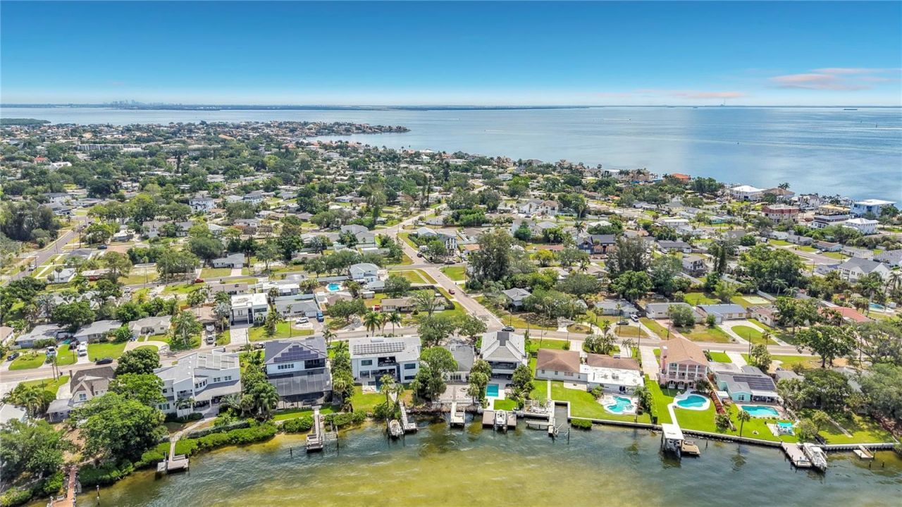 3800 Shore Acres Boulevard Ne, Saint Petersburg, FL 33703 Photo