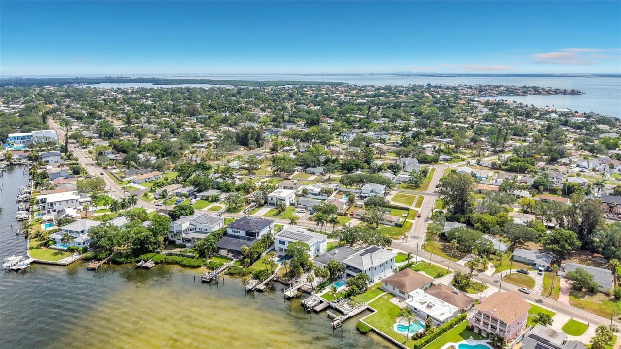 3800 Shore Acres Boulevard Ne, Saint Petersburg, FL 33703 Photo