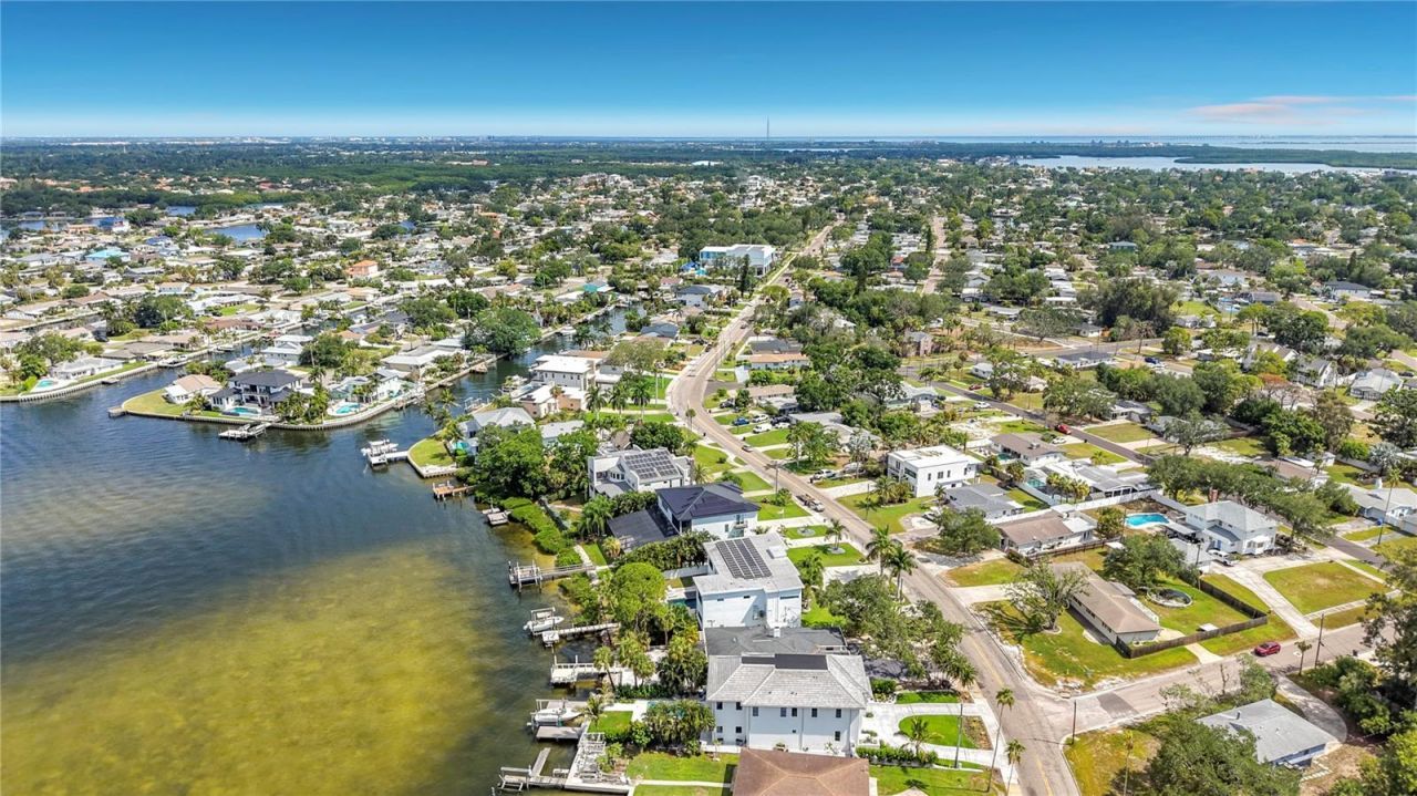 3800 Shore Acres Boulevard Ne, Saint Petersburg, FL 33703 Photo