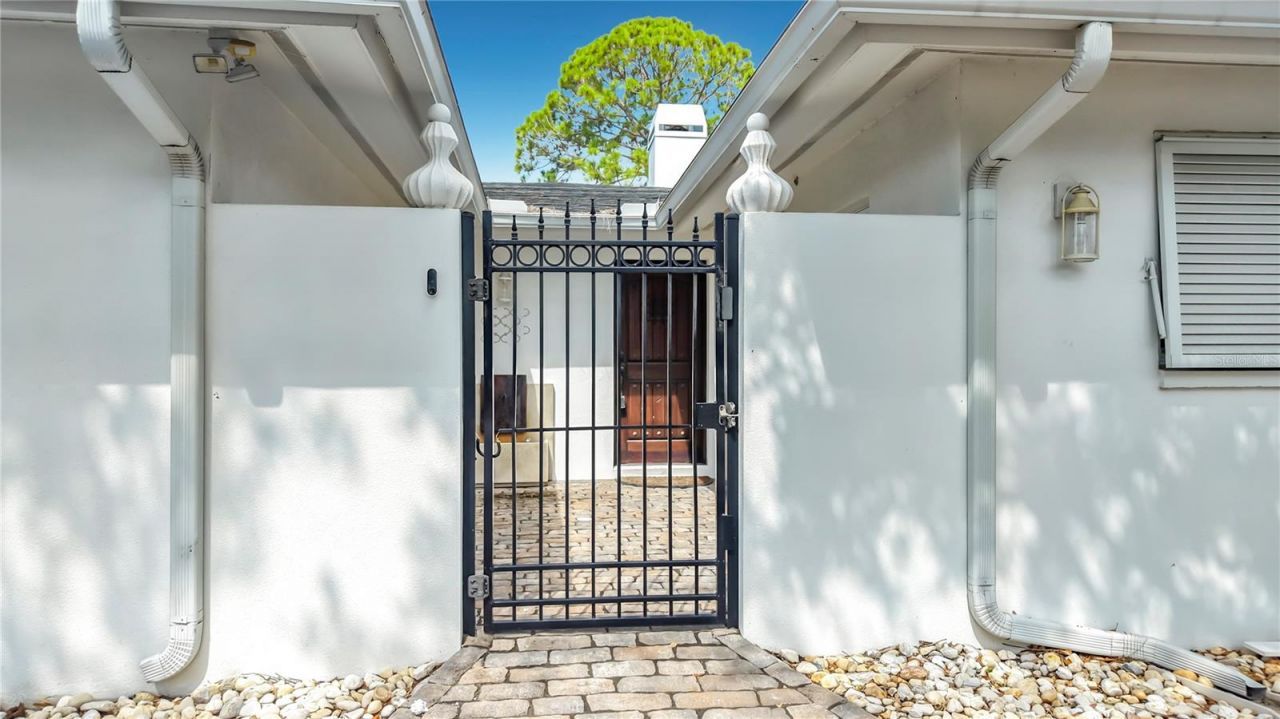 3800 Shore Acres Boulevard Ne, Saint Petersburg, FL 33703 Photo
