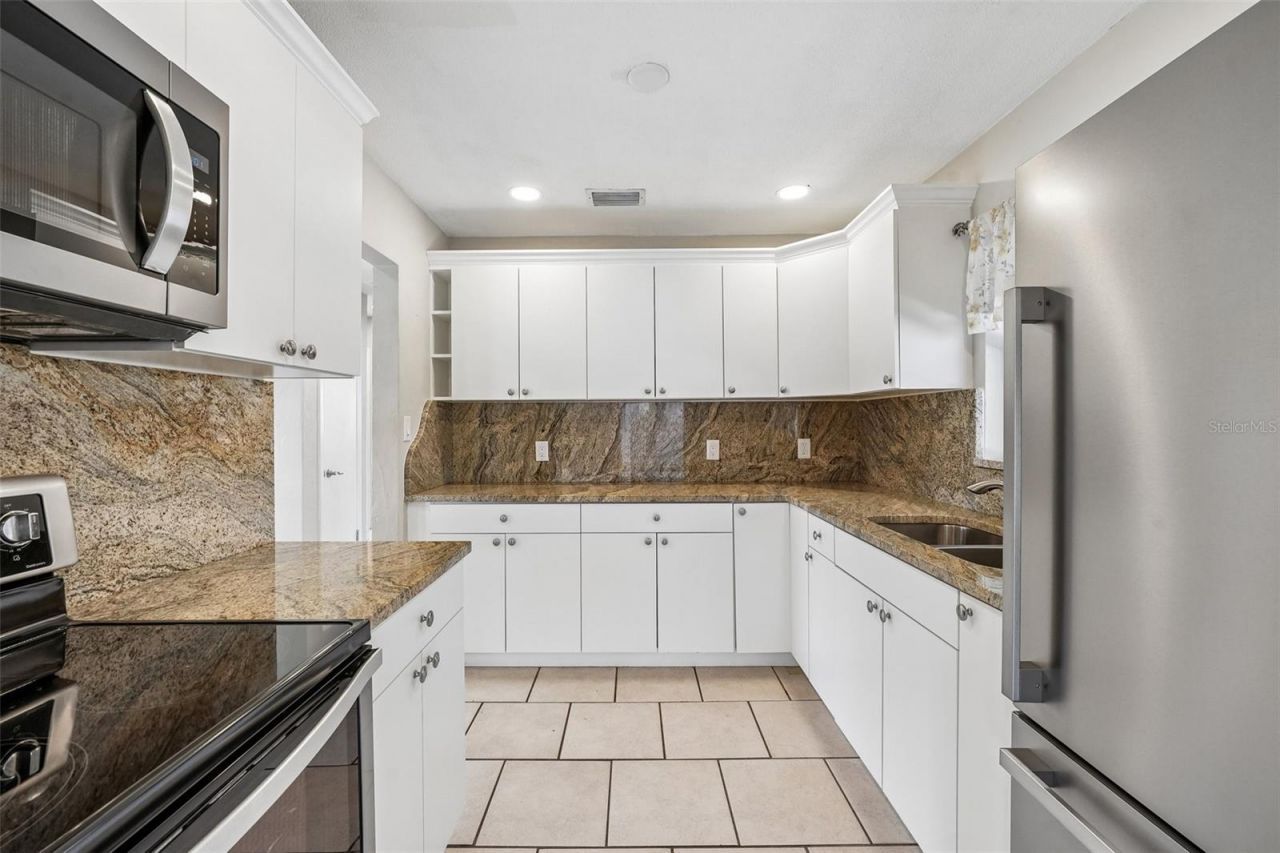 1547 56th Avenue N, Saint Petersburg, FL 33703 Photo