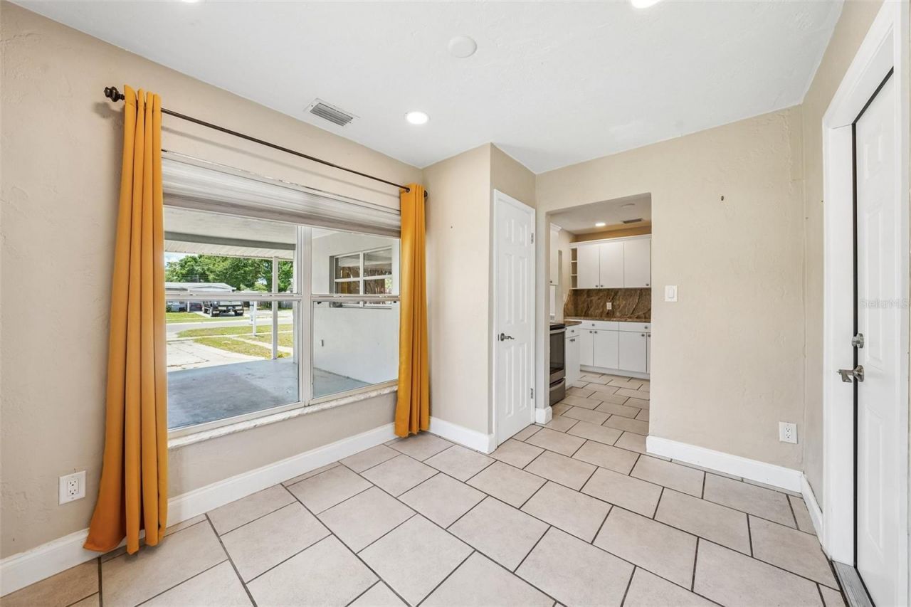 1547 56th Avenue N, Saint Petersburg, FL 33703 Photo