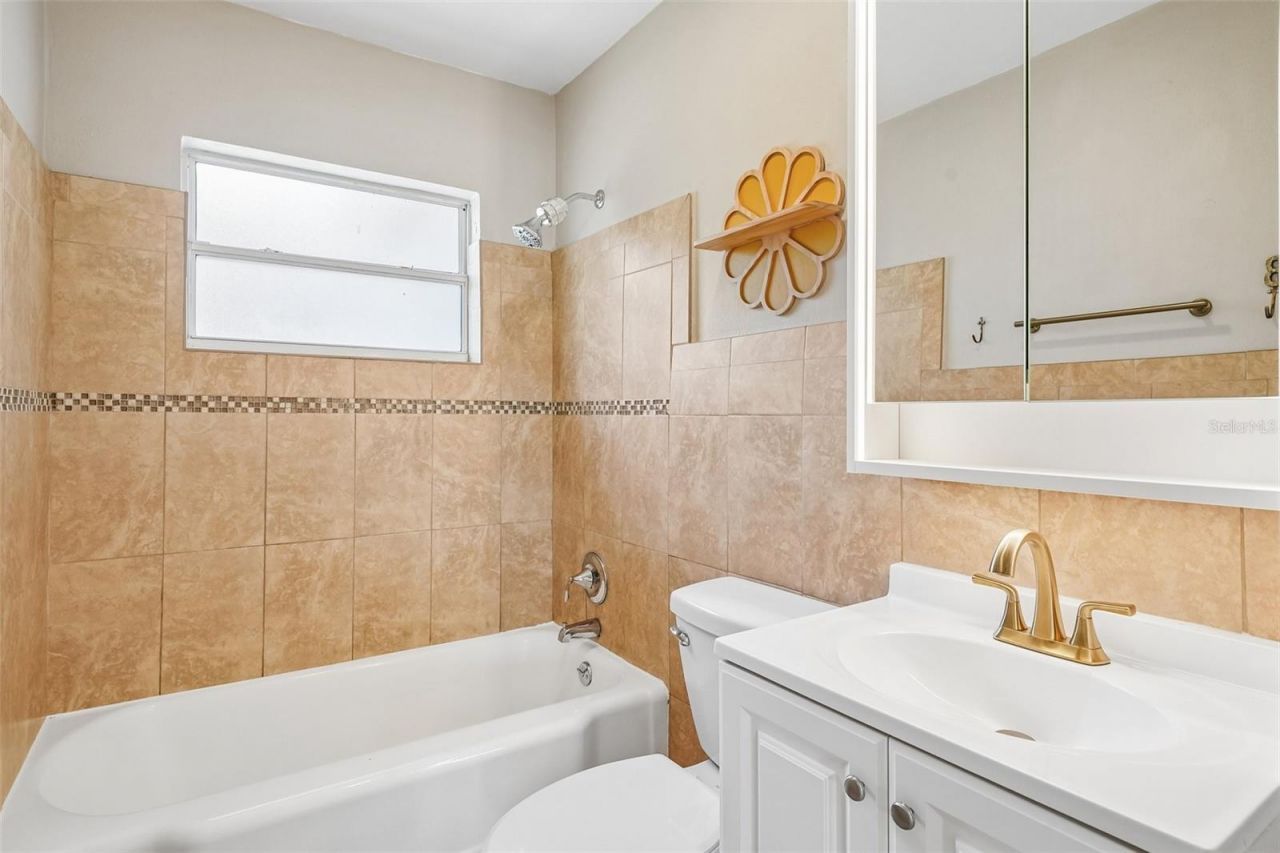 1547 56th Avenue N, Saint Petersburg, FL 33703 Photo