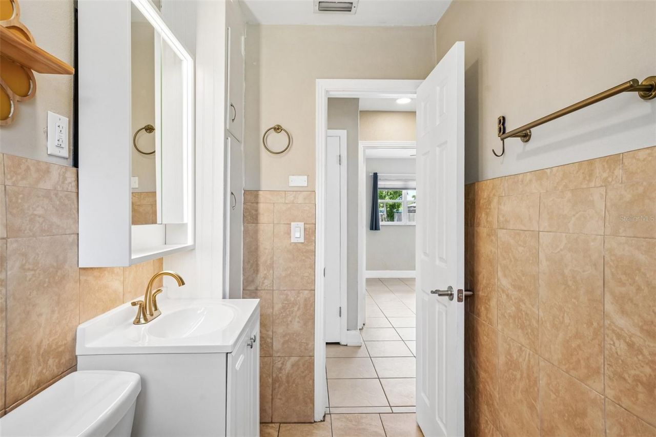 1547 56th Avenue N, Saint Petersburg, FL 33703 Photo