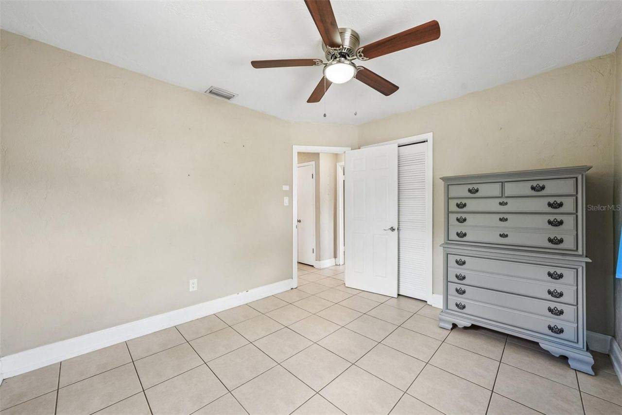 1547 56th Avenue N, Saint Petersburg, FL 33703 Photo