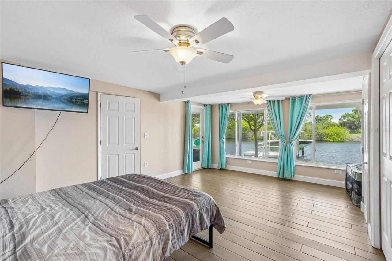 1133 Grand Boulevard , Holiday, FL 34690 Photo