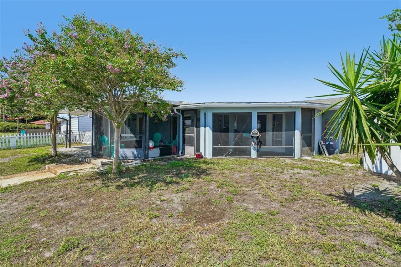 1133 Grand Boulevard , Holiday, FL 34690 Photo