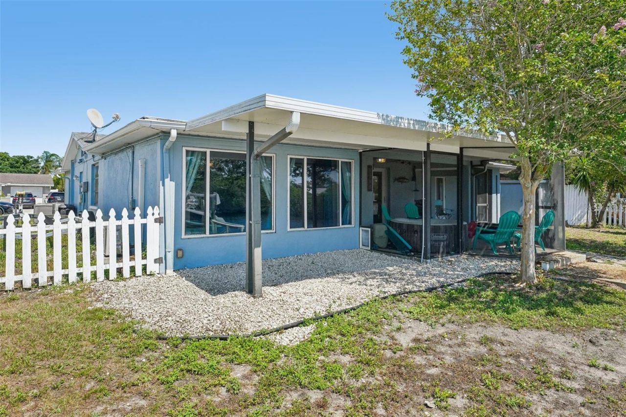 1133 Grand Boulevard , Holiday, FL 34690 Photo