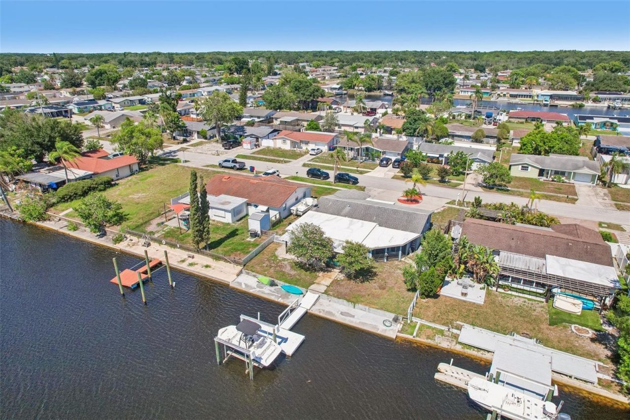 1133 Grand Boulevard , Holiday, FL 34690 Photo