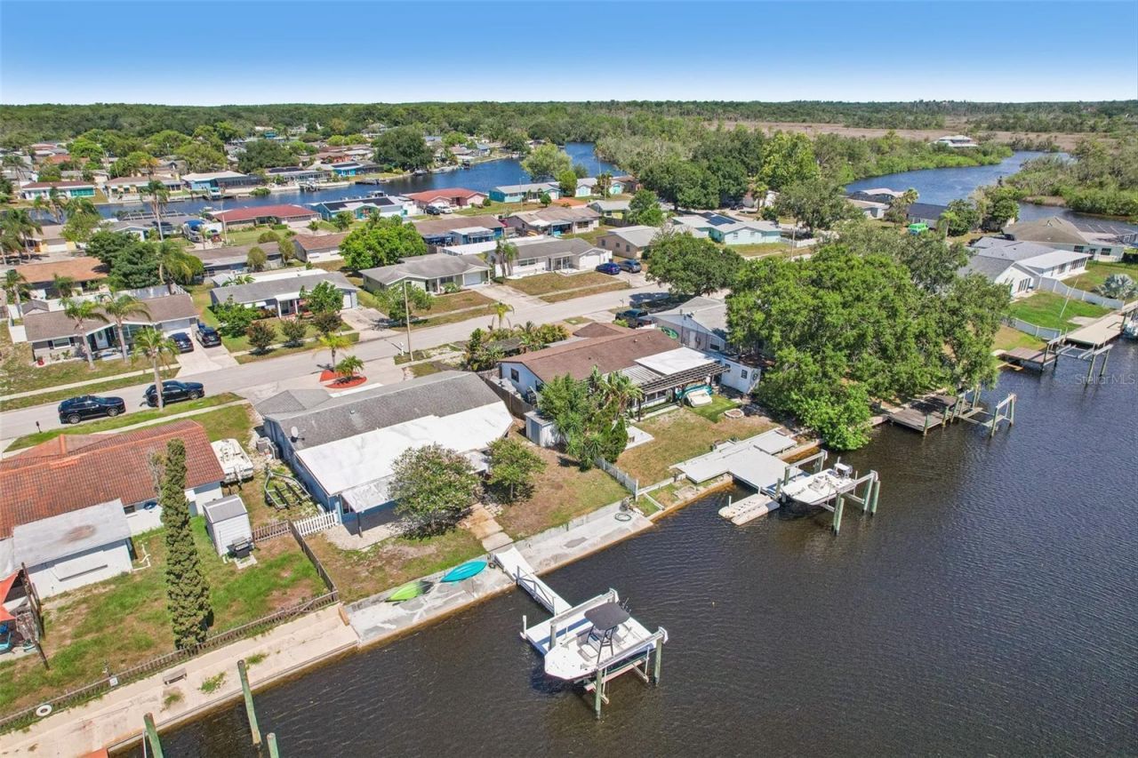 1133 Grand Boulevard , Holiday, FL 34690 Photo