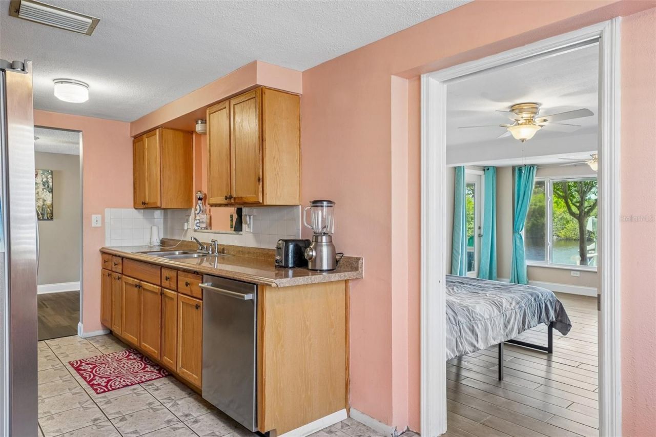 1133 Grand Boulevard , Holiday, FL 34690 Photo