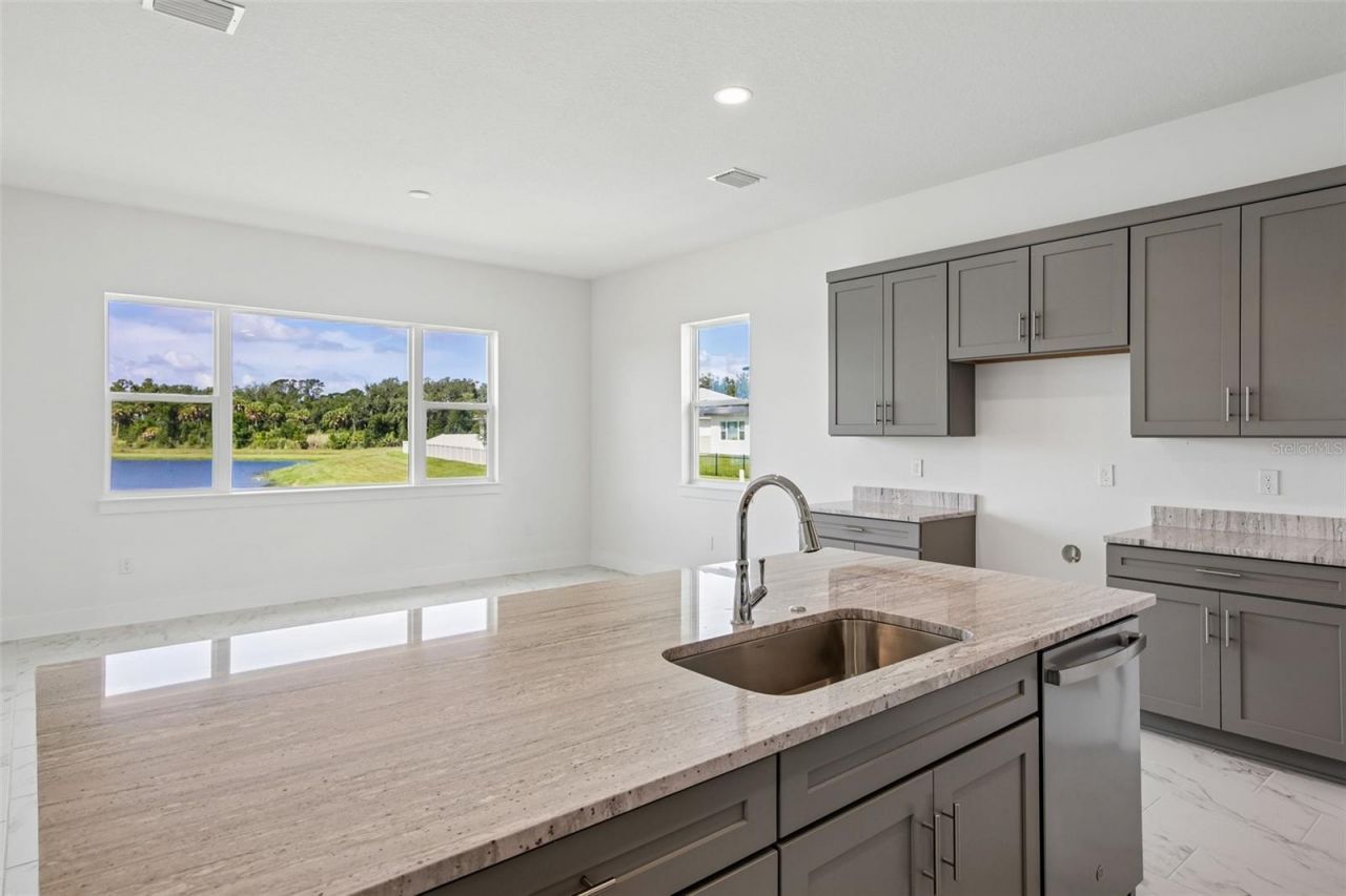 8255 Golden Beach Court, Parrish, FL 34219 Photo