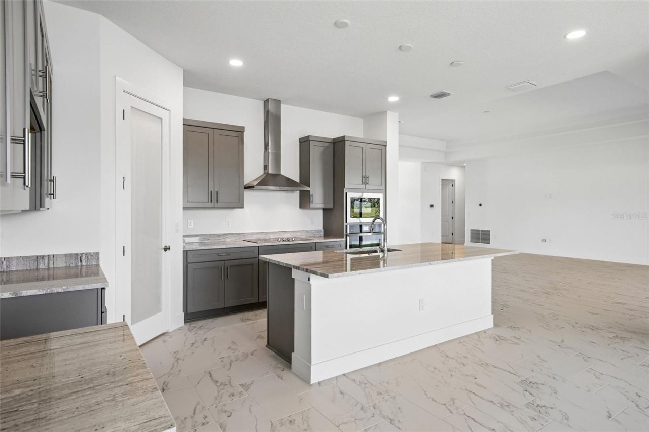 8255 Golden Beach Court, Parrish, FL 34219 Photo