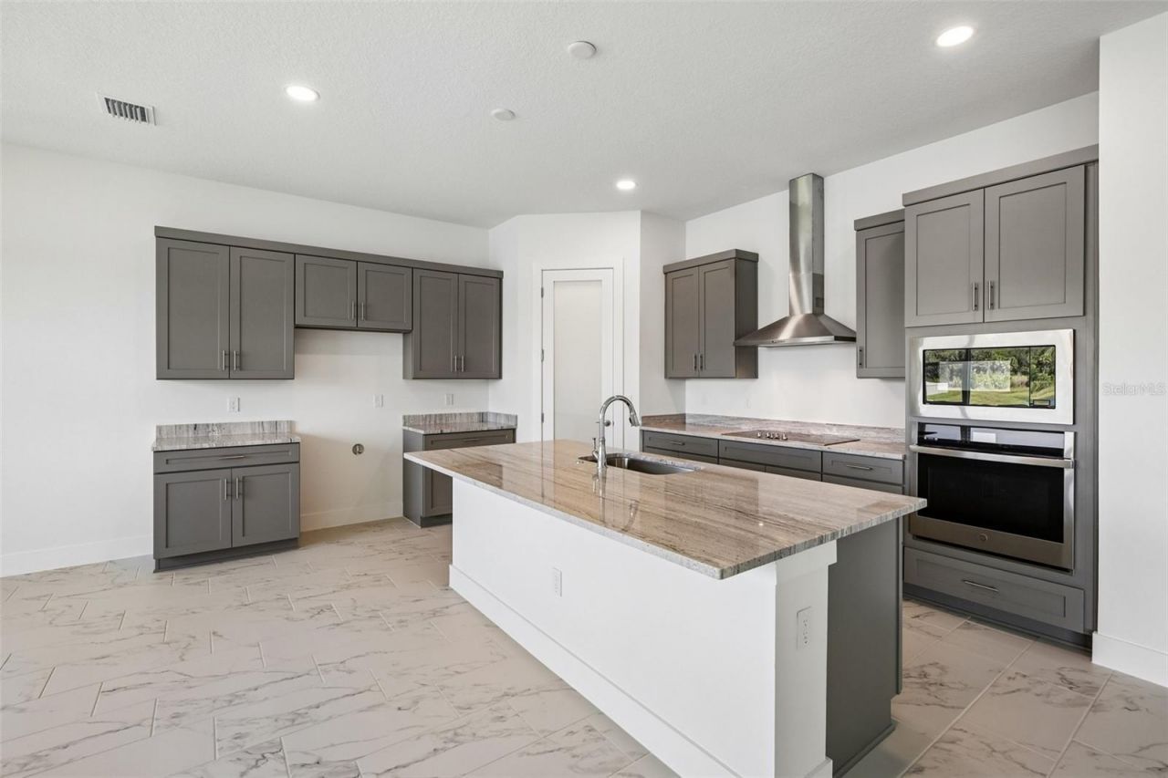 8255 Golden Beach Court, Parrish, FL 34219 Photo