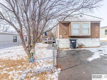15154 D Plaza, Unit 40, Omaha, NE 68144