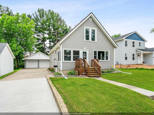 116 E LAW STREET, New London, WI 54961