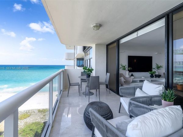 5757 Collins Ave , Unit 2207, Miami Beach, FL 33140