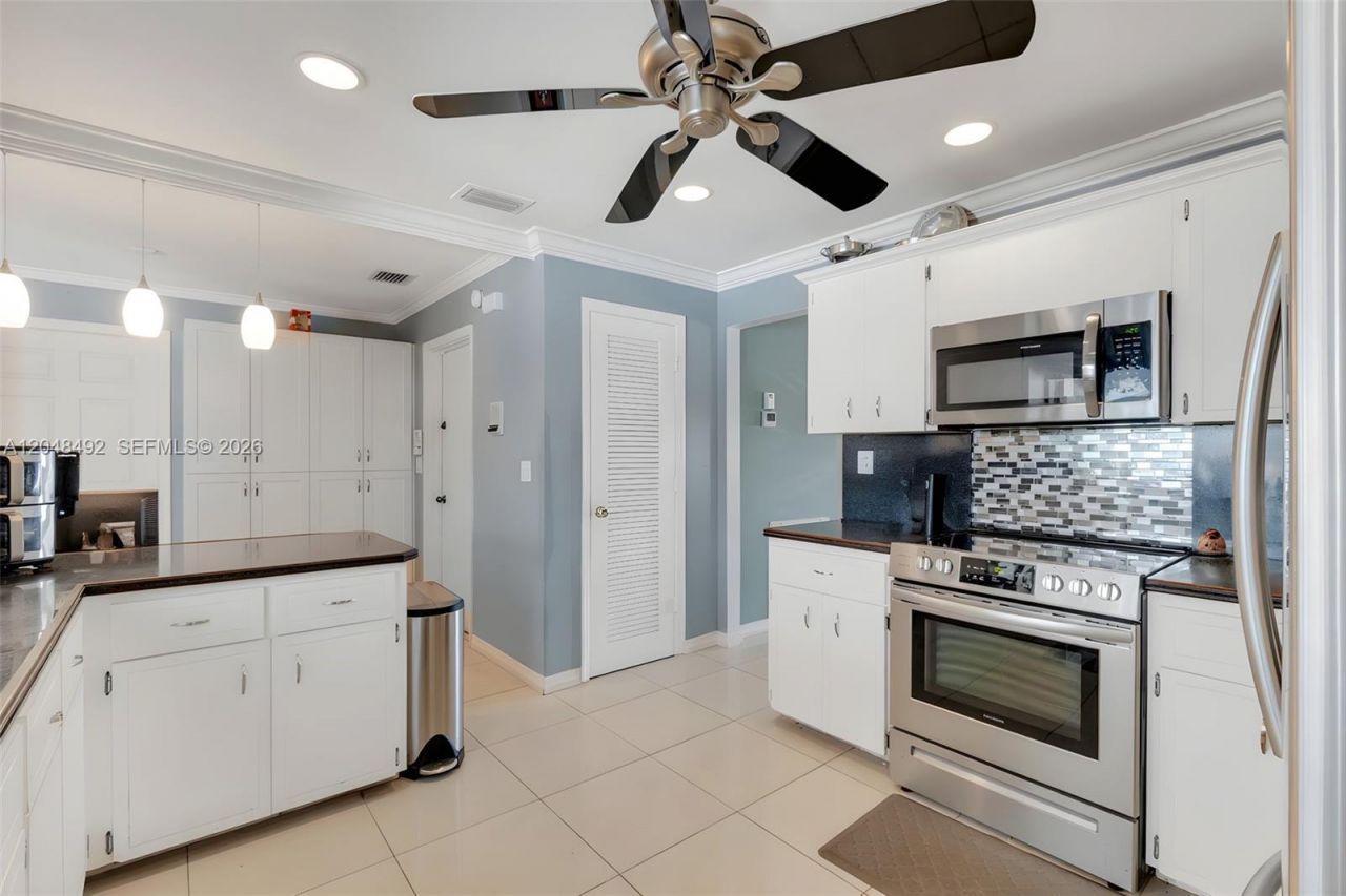 2480 NE 46th St, Lighthouse Point, FL 33064 Photo