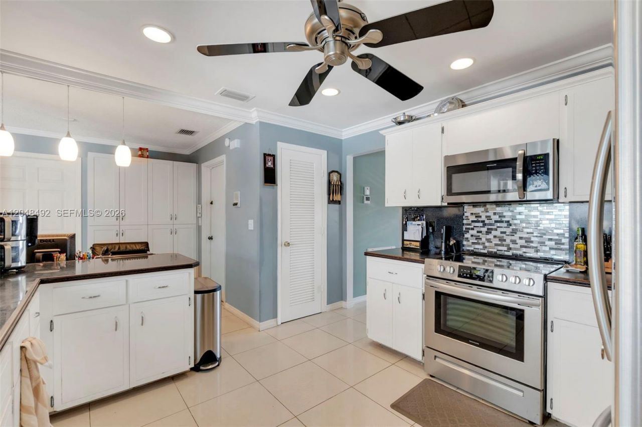2480 NE 46th St, Lighthouse Point, FL 33064 Photo