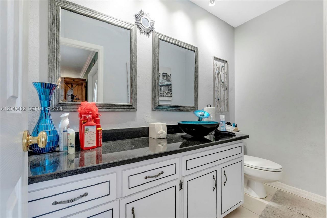 2480 NE 46th St, Lighthouse Point, FL 33064 Photo
