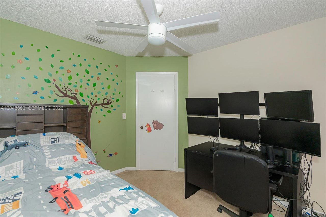 11733 NW 11th St , Pembroke Pines, FL 33026 Photo