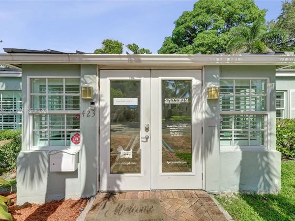 423 SE 19th St , Fort Lauderdale, FL 33316