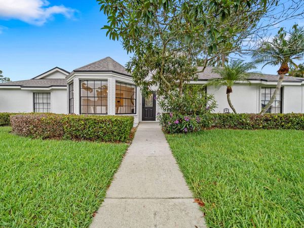 13571 Jonquil Place, Wellington, FL 33414