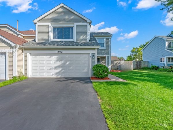 1483 N Pembroke Drive , South Elgin, IL 60177